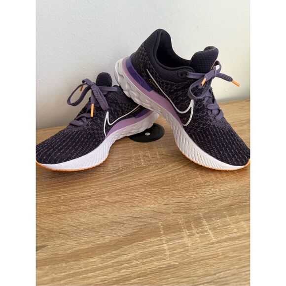 Nike React Infinity Run Flyknit 3 in Cave Purple Women's US Size 7 - Picture 2 of 9